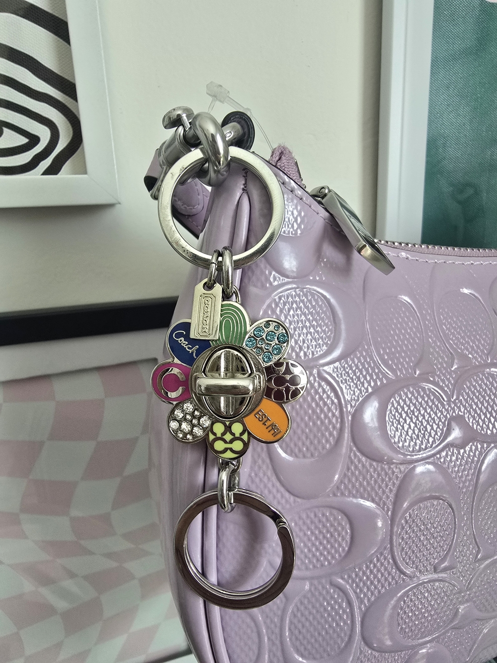 Coach Daisy Turnlock Charm Valet Keychain - Rare Y2K Collectible